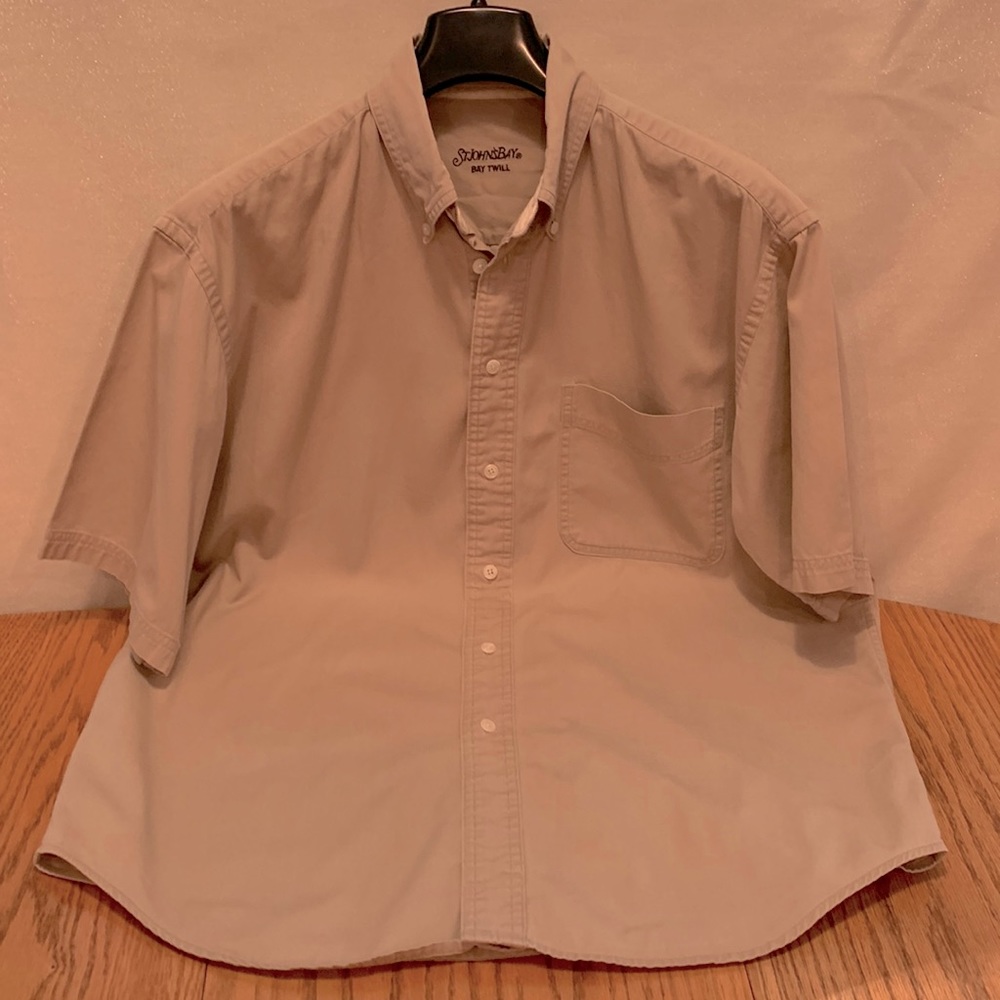 Vintage St. John’s Bay Tan  Bay Twill short sleeve Shirt size M